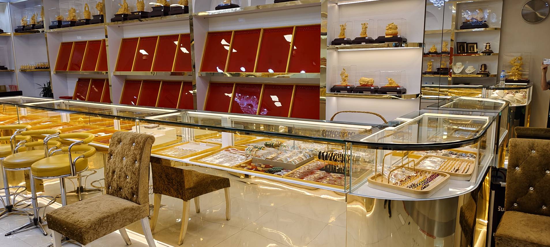 ห้างดิโอสยาม ร้านเพชรสยาม&โกลด์